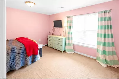 7102 W Friendly Avenue #108, Greensboro, NC 27410 - Photo 13