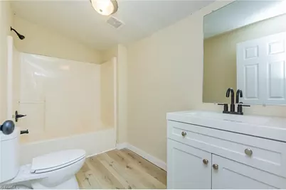 304 Phillips Street, Thomasville, NC 27360 - Photo 17