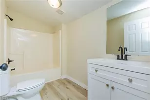 304 Phillips St, Thomasville, NC 27360 - Photo 17