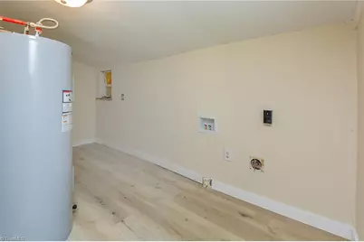 304 Phillips Street, Thomasville, NC 27360 - Photo 21