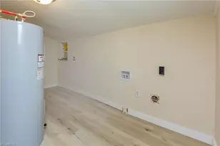 304 Phillips St, Thomasville, NC 27360 - Photo 21