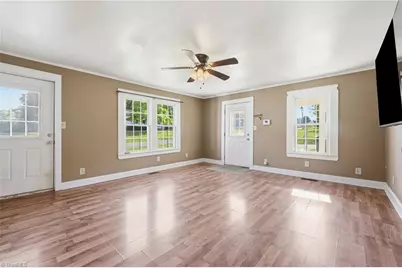 401 Sunset Drive, Randleman, NC 27317 - Photo 13