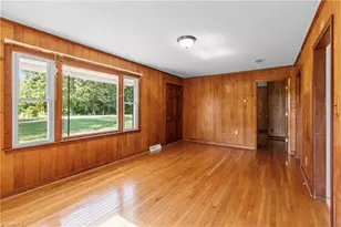 2832 Sizemore Rd, Yadkinville, NC 27055 - Photo 5