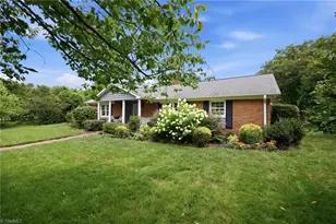 1025 Oaklawn Ave, Winston-Salem, NC 27104 - Photo 3