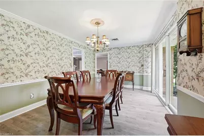 1025 Oaklawn Avenue, Winston-Salem, NC 27104 - Photo 35