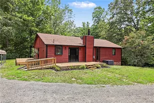 1030 Cross Creek Dr, Walnut Cove, NC 27052 - Photo 5