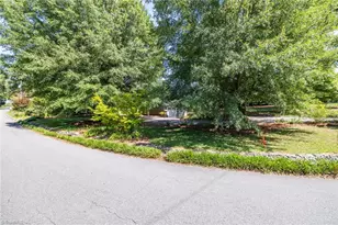106 Bishop St, Winston-Salem, NC 27104 - Photo 7