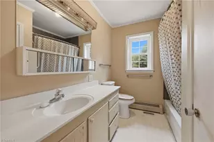 913 I St, North Wilkesboro, NC 28659 - Photo 17