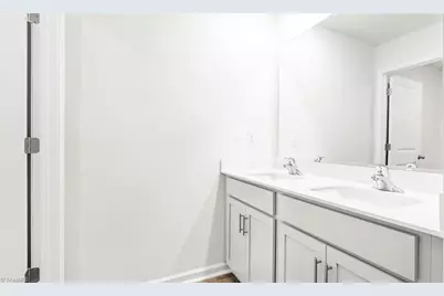 393 Middleton Drive, Lexington, NC 27295 - Photo 15