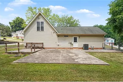 5400 Springhouse Farm Road, Winston-Salem, NC 27107 - Photo 17
