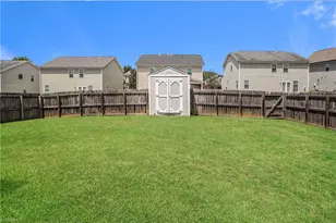 4625 Meadowside Terrace, High Point, NC 27265 - Photo 33