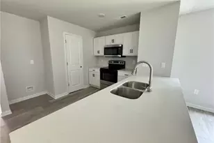 337 Frank Cherry St, Eden, NC 27288 - Photo 5