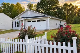 337 Frank Cherry St, Eden, NC 27288 - Photo 1