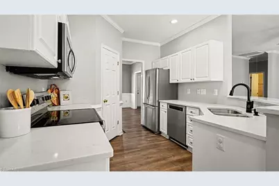 2115 Forest Edge Drive, Greensboro, NC 27406 - Photo 17