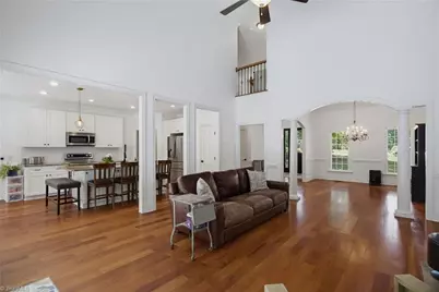7132 Pleasant Oaks Road, Greensboro, NC 27410 - Photo 9
