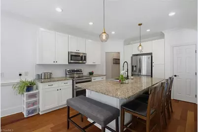 7132 Pleasant Oaks Road, Greensboro, NC 27410 - Photo 11