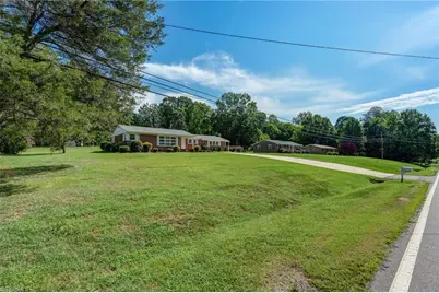 1540 W Harrison Street, Reidsville, NC 27320 - Photo 3