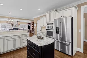 19 Blakeney Pl, Greensboro, NC 27408 - Photo 11