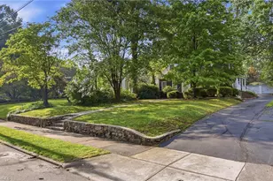 2420 Fairway Dr, Winston-Salem, NC 27103 - Photo 5