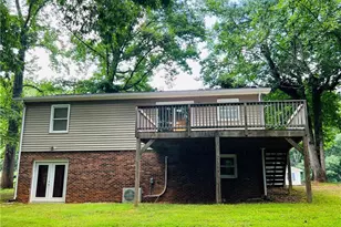 151 Wedgewood Dr, Mount Airy, NC 27030 - Photo 3