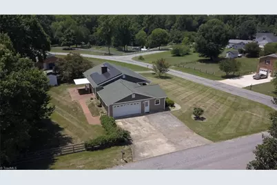 162 Rockford Road, Kernersville, NC 27284 - Photo 3