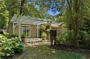 701 Dale Ct, Burlington, NC 27215 - Photo 5