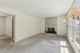 701 Dale Ct, Burlington, NC 27215 - Photo 9