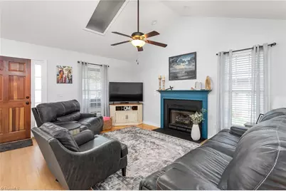 103 Somerset Court, Mebane, NC 27302 - Photo 5