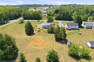 1502 Gibbs Rd, Reidsville, NC 27320 - Photo 33