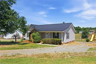 1502 Gibbs Rd, Reidsville, NC 27320 - Photo 3