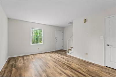 4000 S Bend Drive #109, Winston-Salem, NC 27107 - Photo 5