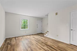 4000 S Bend Dr, Winston-Salem, NC 27107 - Photo 5