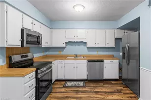 4000 S Bend Dr, Winston-Salem, NC 27107 - Photo 7