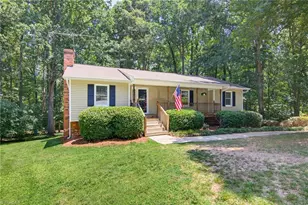 370 Tamworth Dr, Clemmons, NC 27012 - Photo 3
