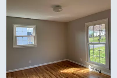3021 Stratford Drive, Greensboro, NC 27408 - Photo 15