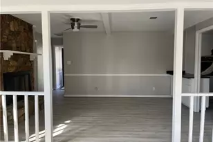 3021 Stratford Dr, Greensboro, NC 27408 - Photo 5