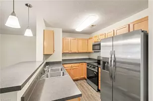 2600 Pennoak Way, Greensboro, NC 27407 - Photo 11
