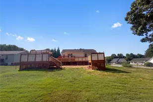 109 Briarcreek Dr, Midway, NC 27107 - Photo 5