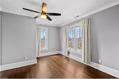 313 W Fisher Avenue, Greensboro, NC 27401 - Photo 11