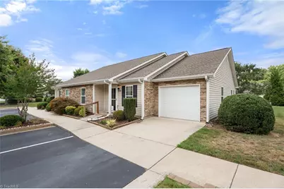 3018 Hyde Place Circle, Winston-Salem, NC 27103 - Photo 7