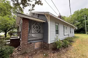 328 Ennis St, High Point, NC 27260 - Photo 3