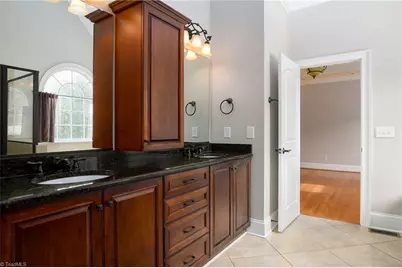 426 Chesham Drive, Kernersville, NC 27284 - Photo 23