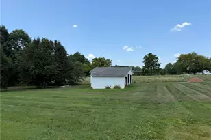 2421 Smithtown Rd, East Bend, NC 27018 - Photo 17