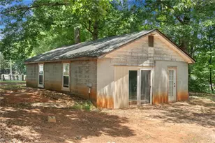 853 Meadowbrook Dr, King, NC 27021 - Photo 5