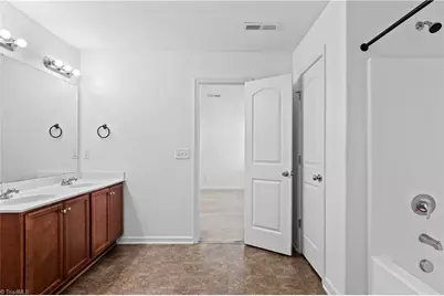 813 Leach Avenue, Thomasville, NC 27360 - Photo 25