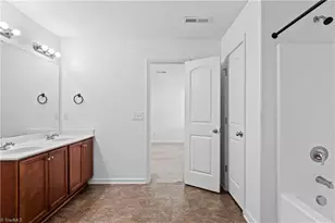 813 Leach Ave, Thomasville, NC 27360 - Photo 25