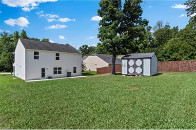 813 Leach Avenue, Thomasville, NC 27360 - Photo 35