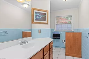 216 S Avalon Rd, Winston-Salem, NC 27104 - Photo 23