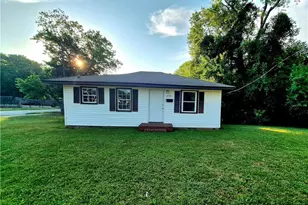 2501 Dacian St, Winston-Salem, NC 27107 - Photo 1