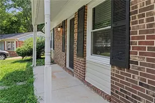 12 Preyer Ct, Greensboro, NC 27405 - Photo 5